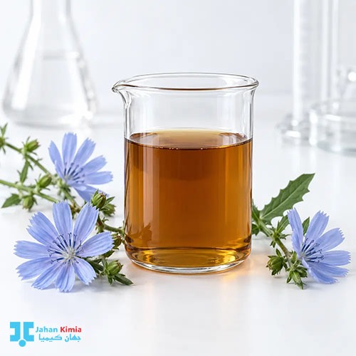 عصاره کاسنی در بشر آزمایشگاهی با گل‌های کاسنی